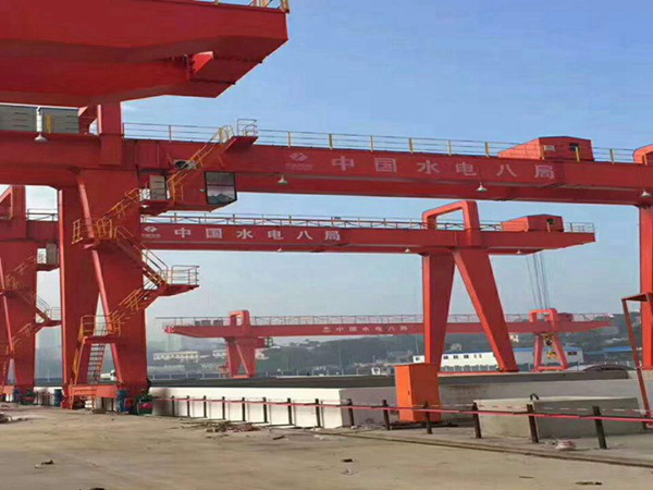 河南漯河門式起重機(jī)廠家
